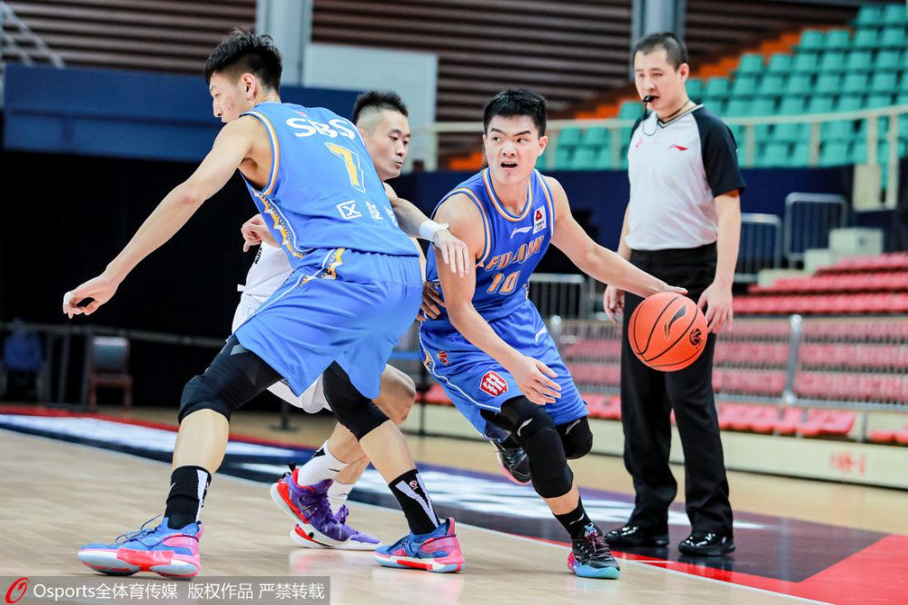 今日NBA重要伤停08:30 湖人 VS 骑士雷迪什、八村垒、文森特、范德比尔特：缺席米切尔、奥科罗、迪恩-韦德、泰-杰罗姆 、卢比奥 ：缺席10:30 鹈鹕 VS 爵士锡安、马特-瑞安、C.J-麦科勒姆、特雷-墨菲三世：缺席马尔卡宁、克拉克森：缺席沃克-凯斯勒：可能出战11:30 独行侠 VS 快船德里克-莱弗利、马克西-克勒贝尔：缺席梅森-普拉姆利、波士顿：缺席专家推荐【徐长胜】足球18中16 带来11月26日晚间19:30意甲 卡利亚里 VS 蒙扎；21:30荷甲 尼美根 VS 前进之鹰【崔杨】足球5连红 带来11月26日晚间22:00英超 热刺 VS 阿斯顿维拉【7皇爷】篮球10连红 带来11月26日早间08:30NBA 湖人 VS 骑士；08:30NBA 鹈鹕 VS 爵士；11:30NBA 独行侠 VS 快船今日热点赛事今日上午08:30，NBA 湖人 VS 骑士；鹈鹕 VS 爵士，7皇爷（10连红），早间11:30NBA 独行侠 VS 快船，足球老炮儿（13中11）等专家将带来精彩解析，敬请关注！